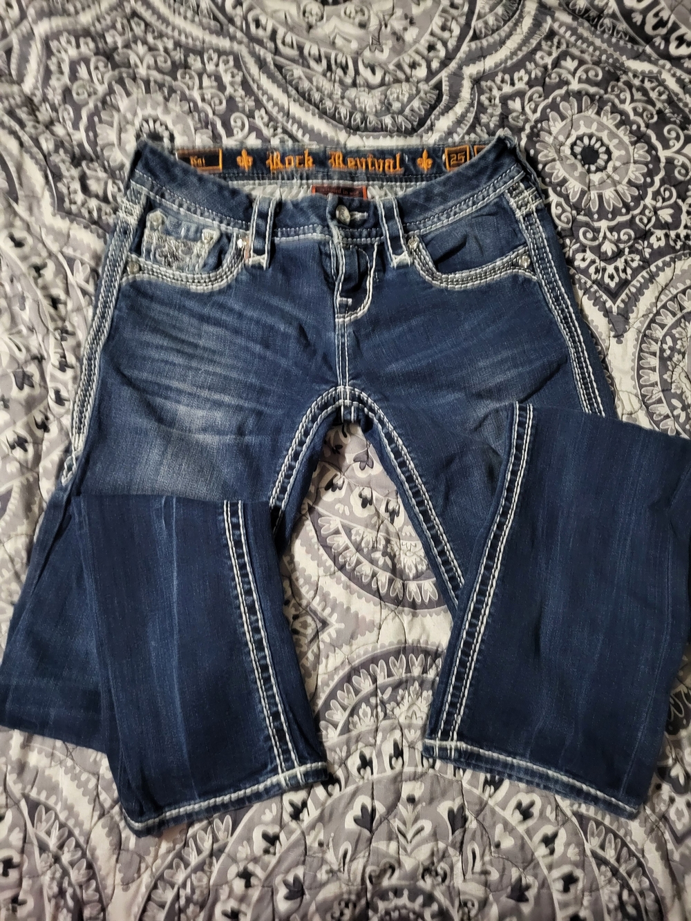Rock Revival Women’s Size 25 Dark Blue with White Stitching